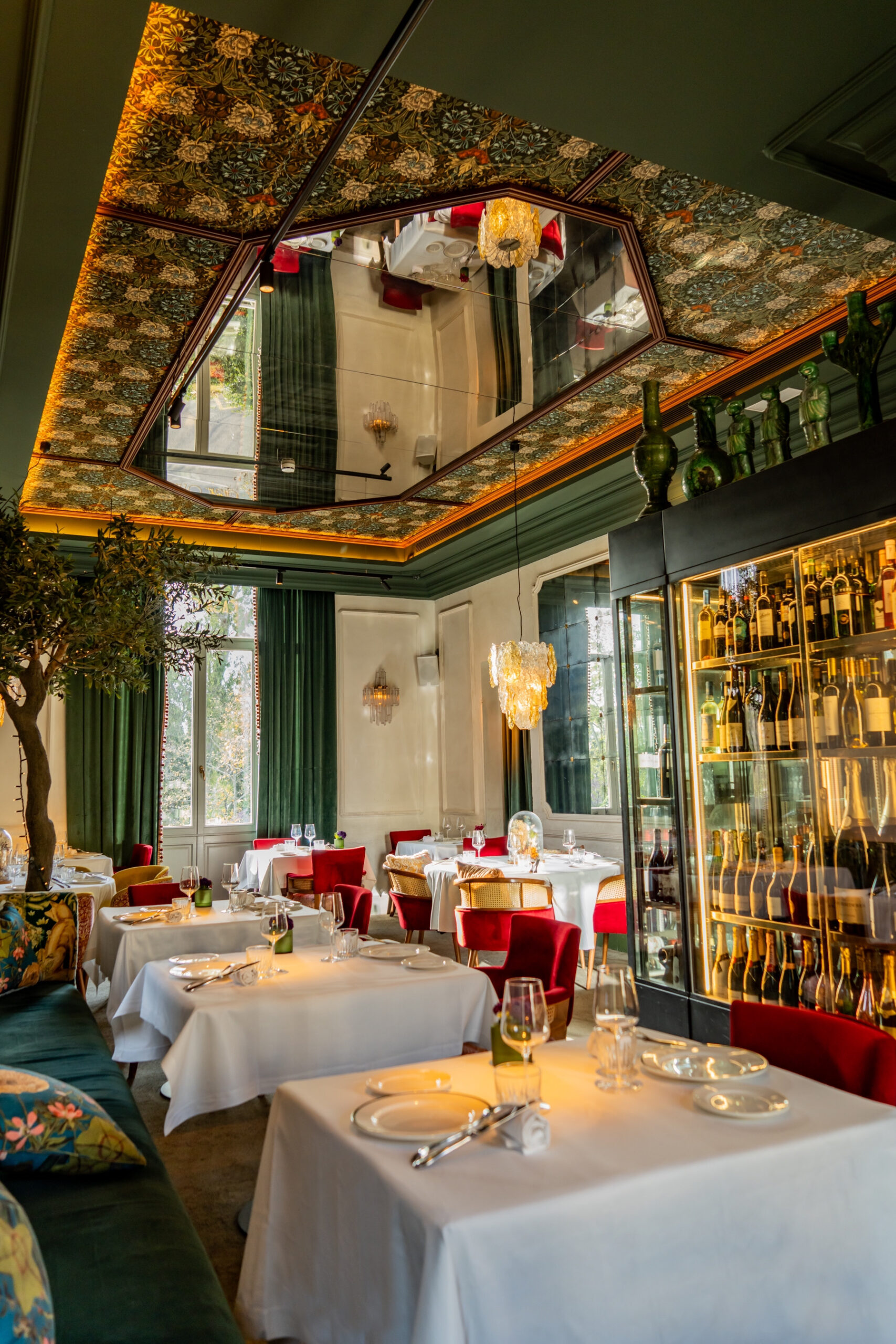 Una villa modernista de 1912 de 2000m2 en el barrio del Porvenir